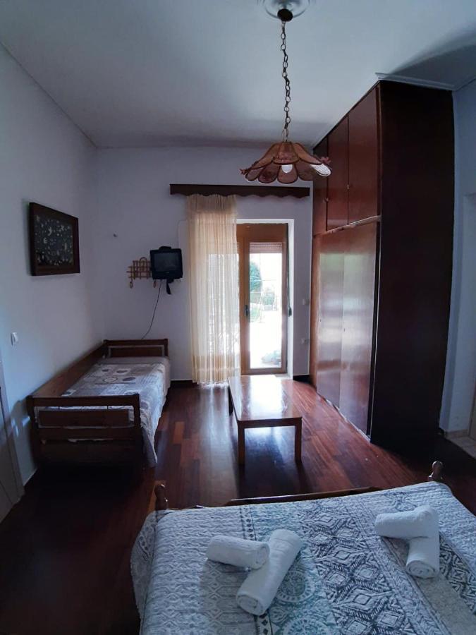 Traditional House Alepis In Areopolis Exterior foto